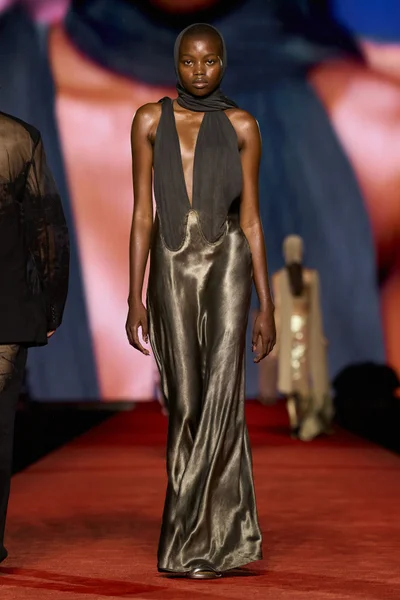 Look 72